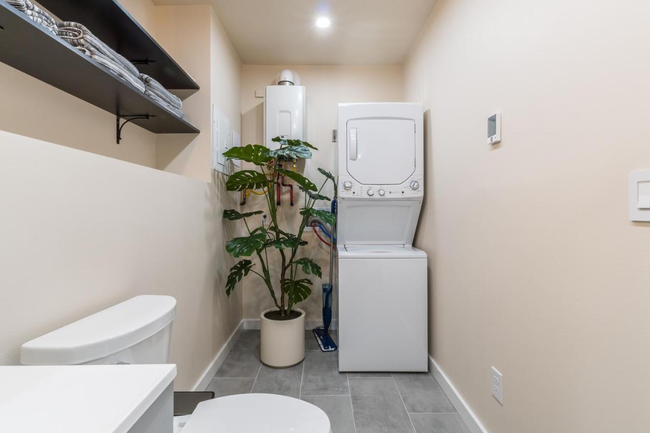 Beautiful Place With A Great Location, Free Parking, Wifi & Large Tv. Federal Way Extérieur photo